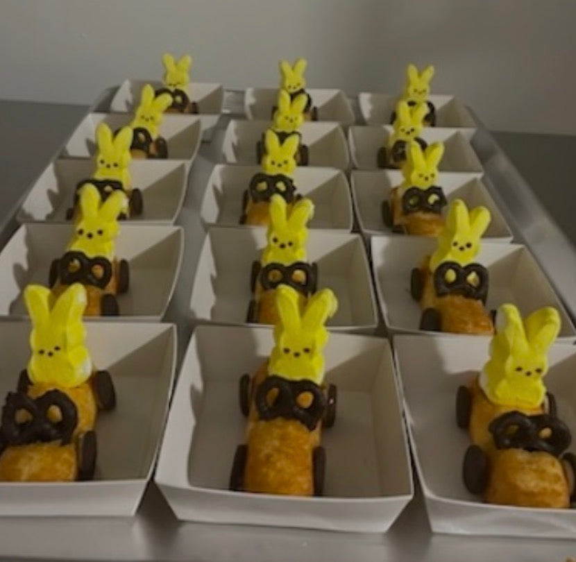 Bunny riding a Twinkie